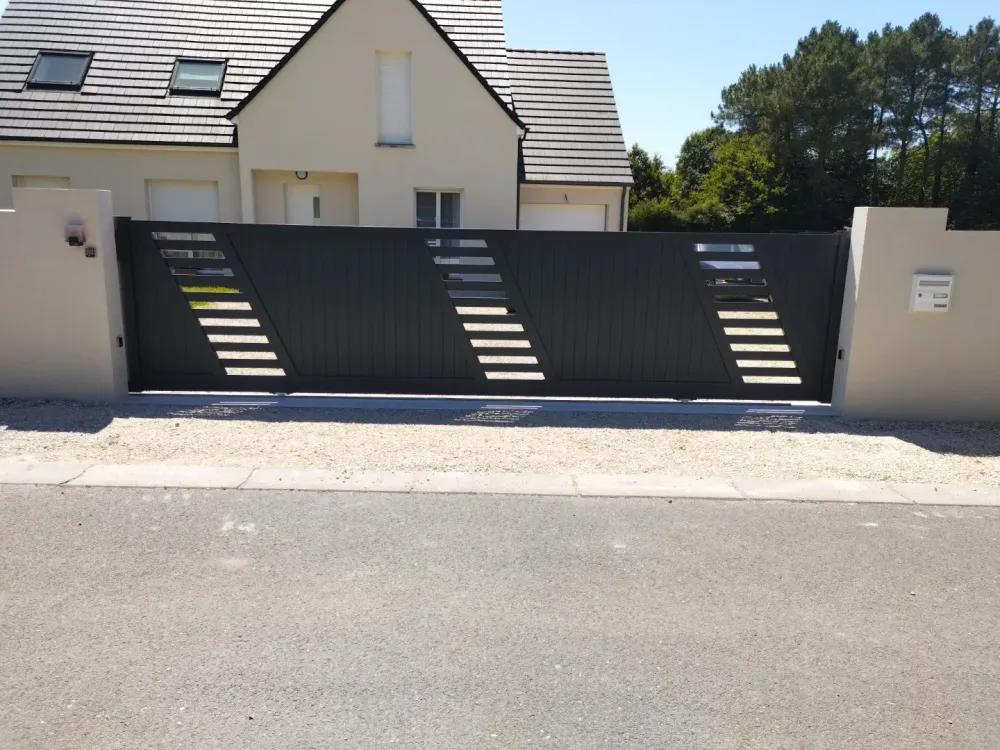 Installation et motorisation de portail SARL Poussin et Fils (16)