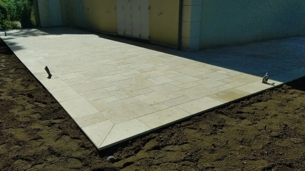 Dallage en pierre naturelle à Olivet 